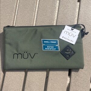 MUV Revelry Supply The Broker Smell Proof Zippered Stash Bag NWT Army Green
